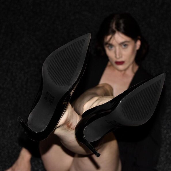 35.Eliza-clash-pumps.jpg