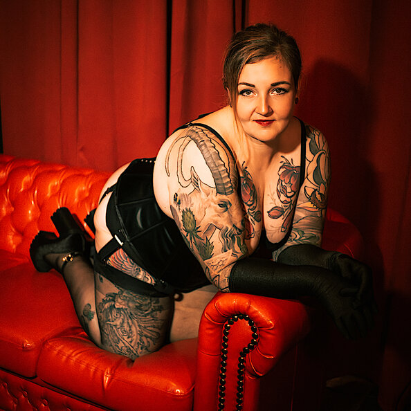 08-helena-heartness-erotische-domina-bbw.jpg.jpg