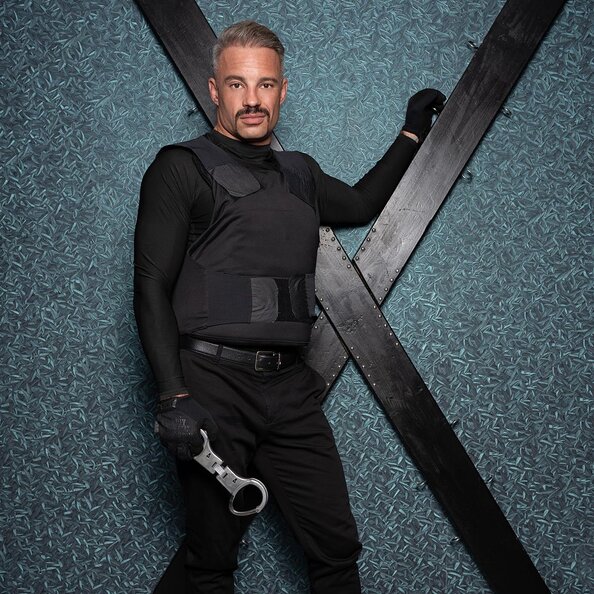 crew/master-ragnar/01.Master_Ragnar_Andreaskreuz.jpeg
