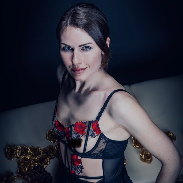 crew/mistress-magpiexxx/01.Mistress_Magpiexxx_Dessous.jpeg