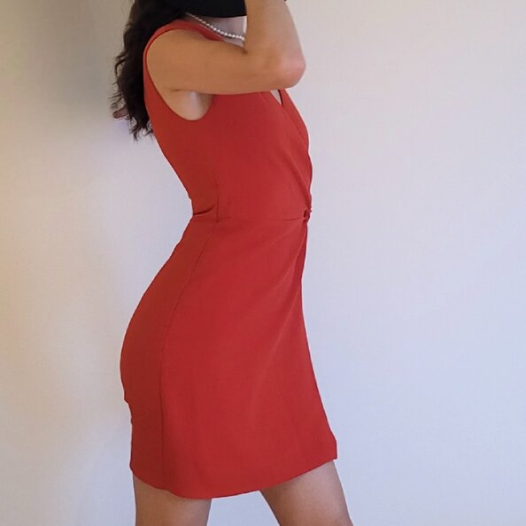 30.Victoire_rotes_Kleid.jpg